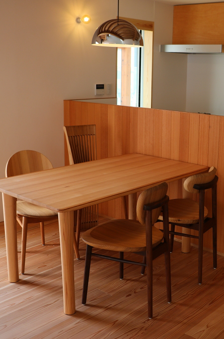 Chair & table