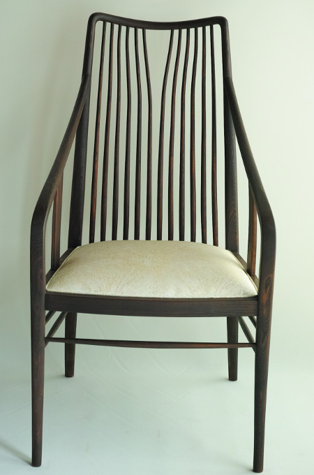 Sun & Moon Chair (moon)